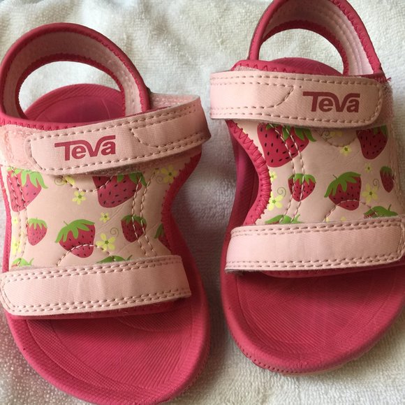 strawberry tevas